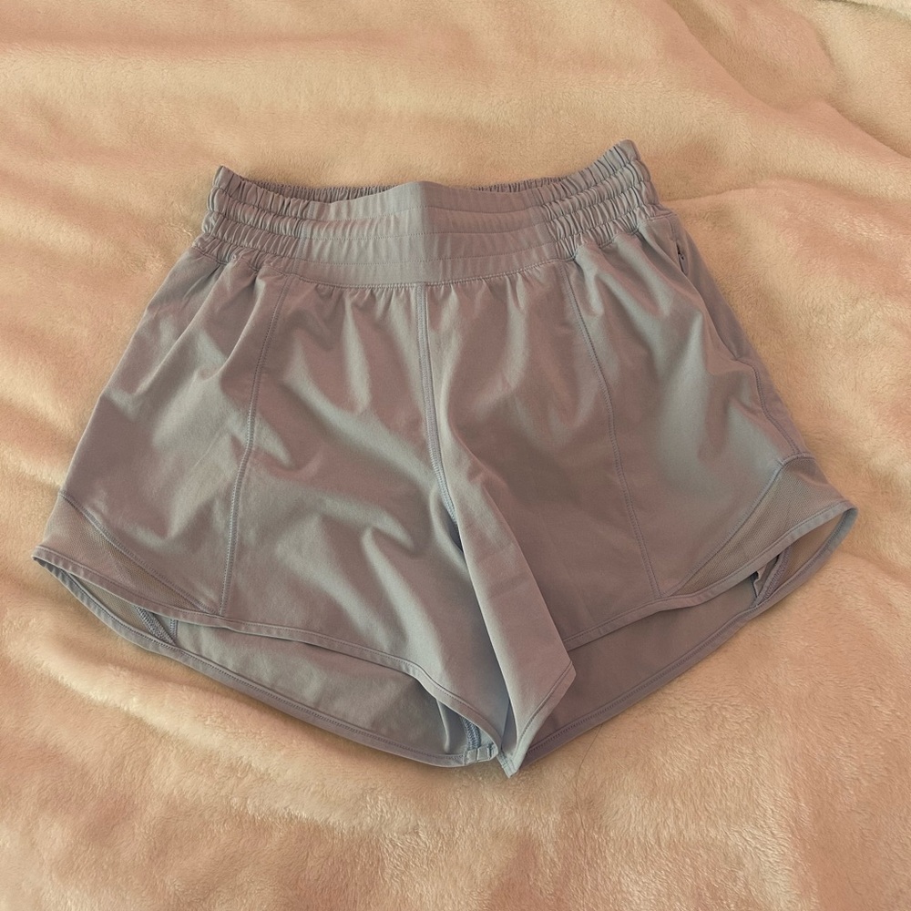 lululemon size 2 hotty hot high-rise lined short 4"